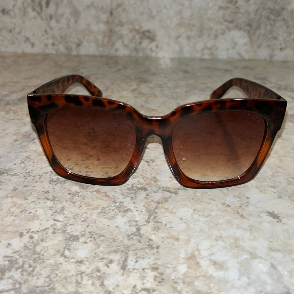 Women’s sunglasses